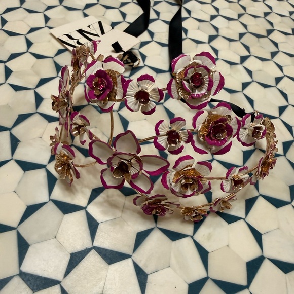 NWT Zara Floral Headband flower purple white headpiece tiara Ribbon festival - Picture 2 of 5